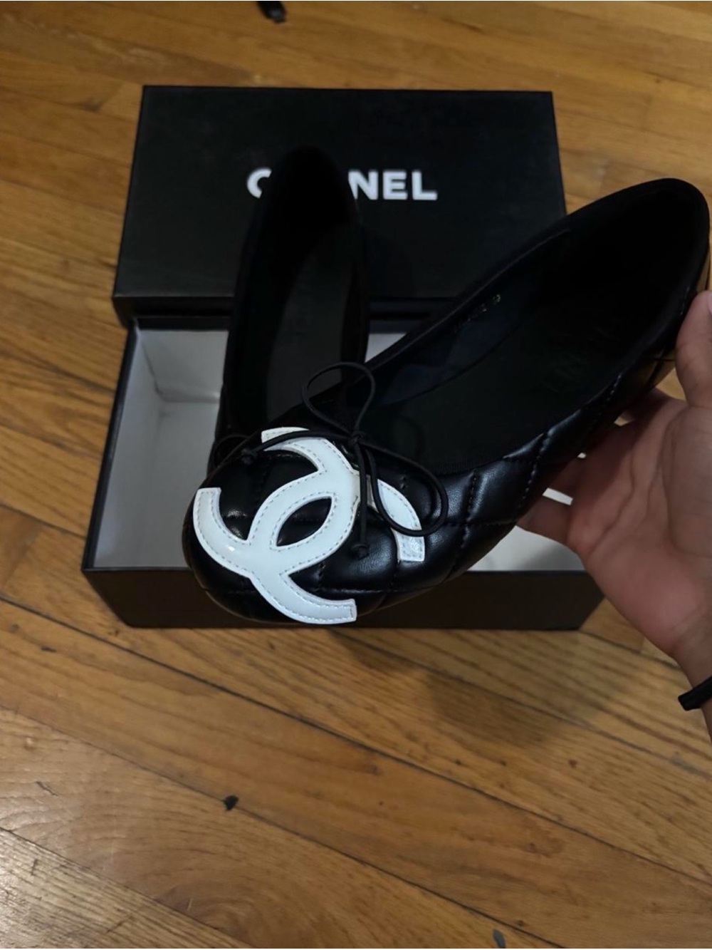CHANEL Black Quilted Leather Ballet Flats with White CC Emblem